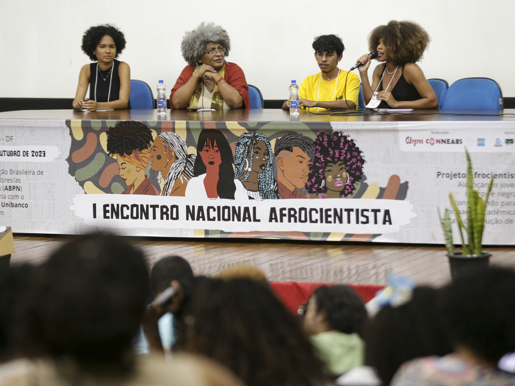 1° Encontro Nacional Afrocientista discute participação da juventude negra na produção científica brasileira