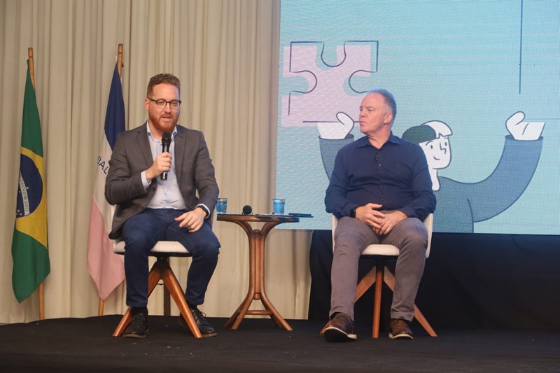 Profissionais da rede estadual capixaba participam de seminário sobre avaliações educacionais